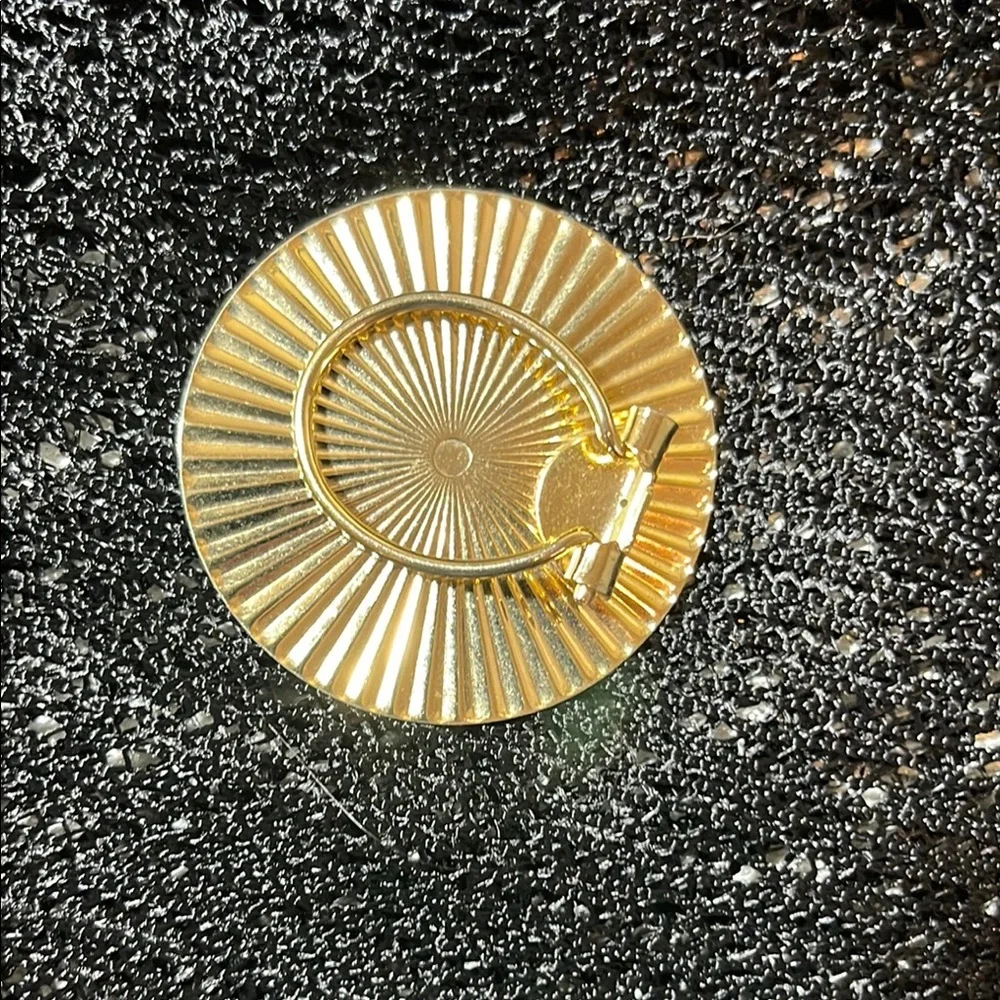 💕Bundle 3 of $20 Elegant Vintage Gold Scarf Clip